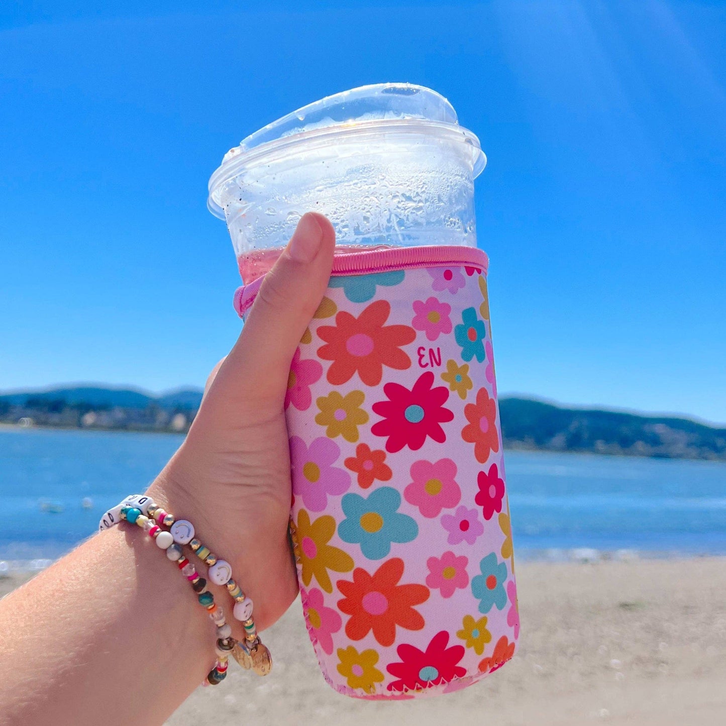 Cutie Cup Cover - Retro Florals: Small / 16oz